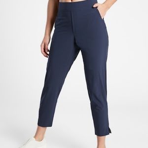 EUC Athleta Brooklyn Ankle Pants